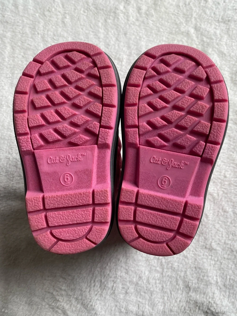 LIKE NEW Cat & Jack Pink Toddler Girl’s Snow Boots